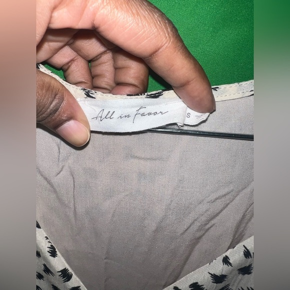 All In Favor Chic Black and Cream Polka Dot Wrap Dress size Small - Picture 6 of 7